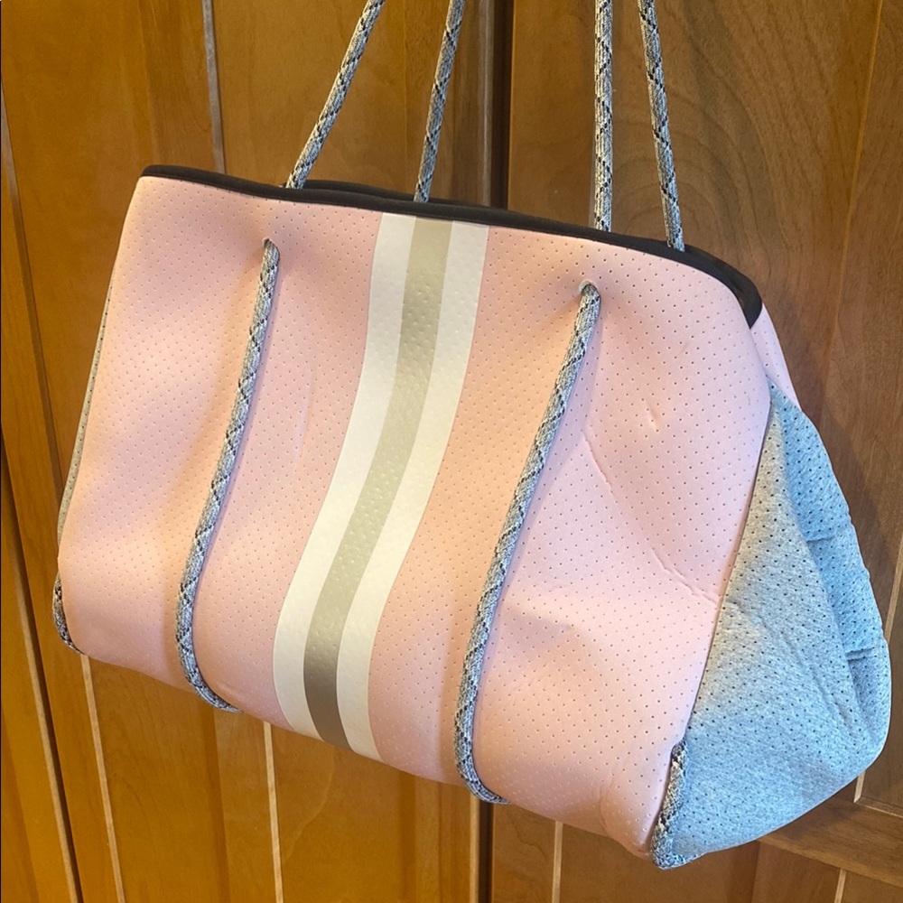 Stylish Pink and Gray Women's Tote Bag